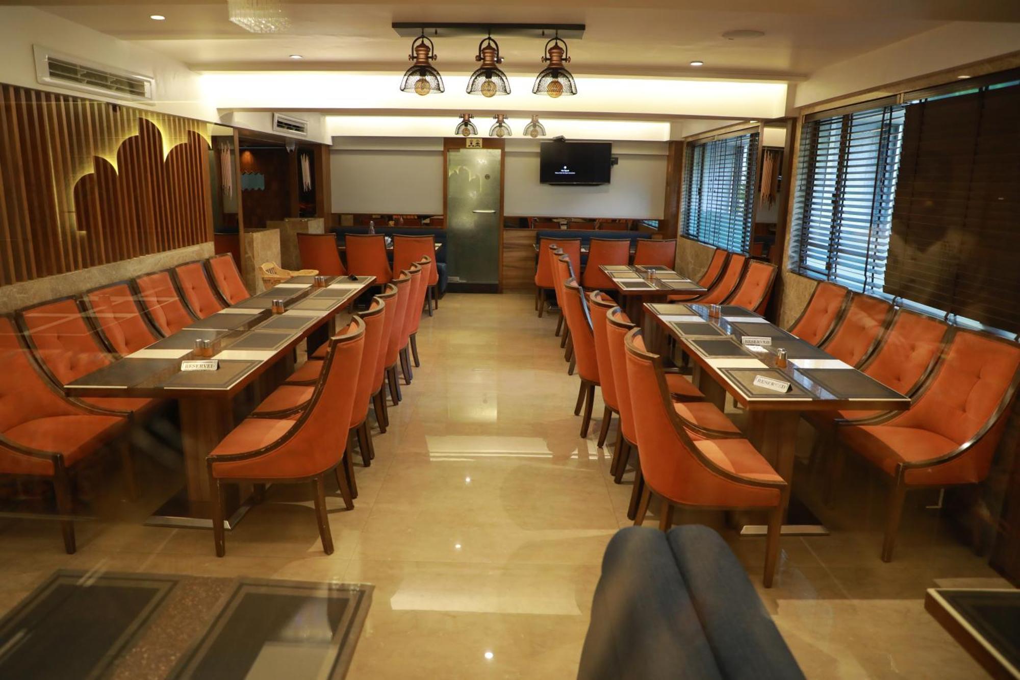 Hotel Archana Residency Mumbai Exteriör bild