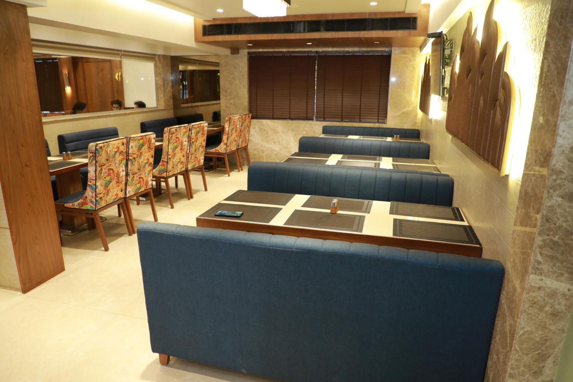 Hotel Archana Residency Mumbai Exteriör bild