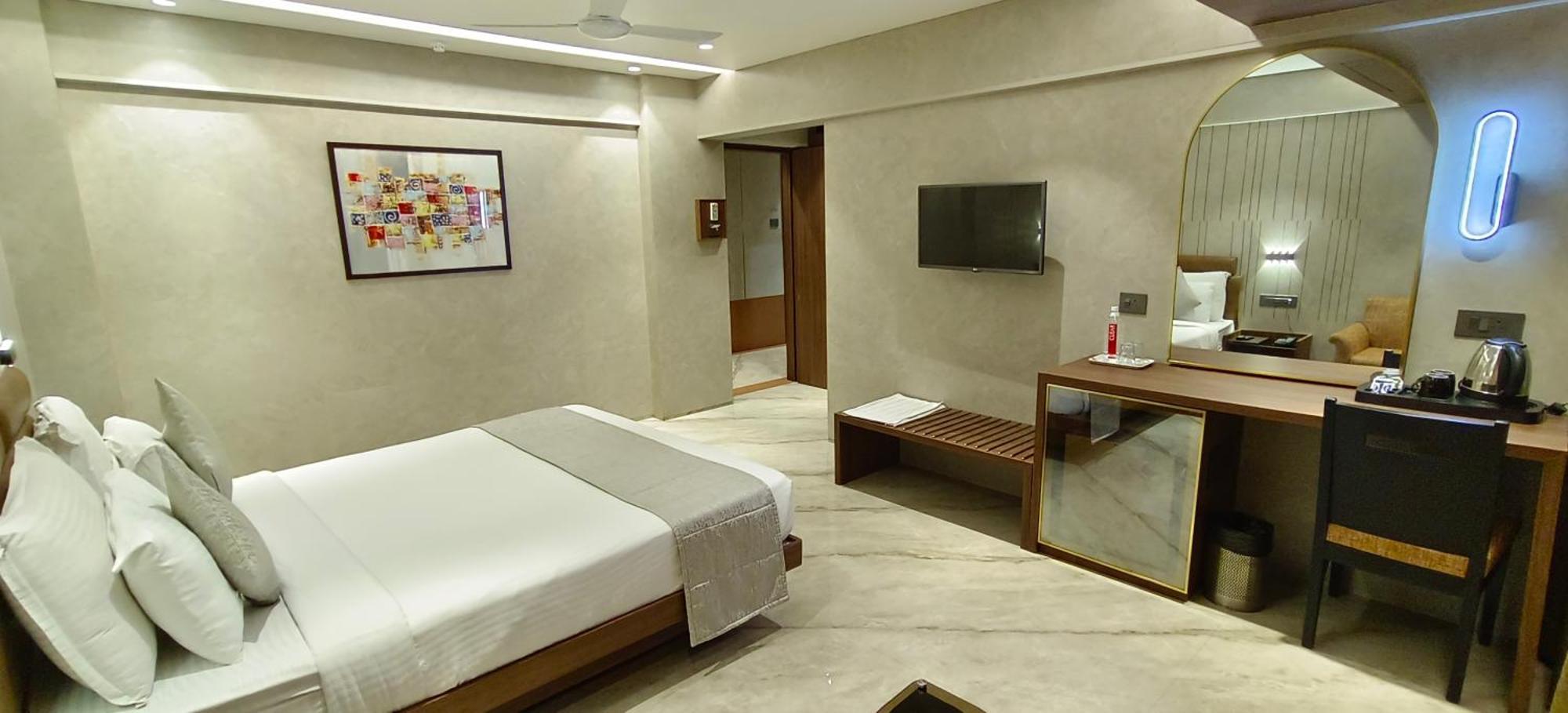 Hotel Archana Residency Mumbai Exteriör bild